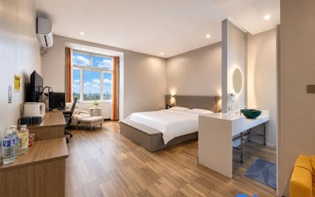Metropolitan Select Hotel