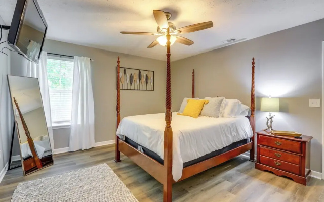Decatur Vacation Rental w/ Fenced Yard!