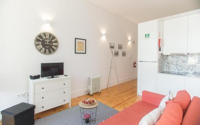 Smooth Oporto Apartment by Porto City Hosts