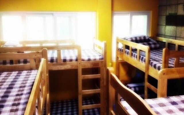 Popcorn Hostel Tongyeong Dongpirang