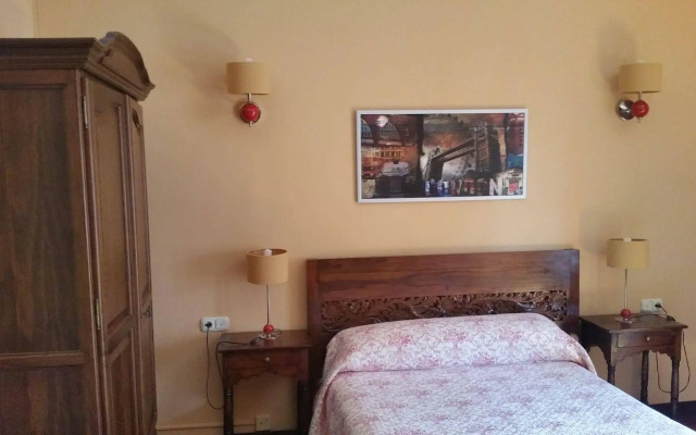 Hostal Esmeralda