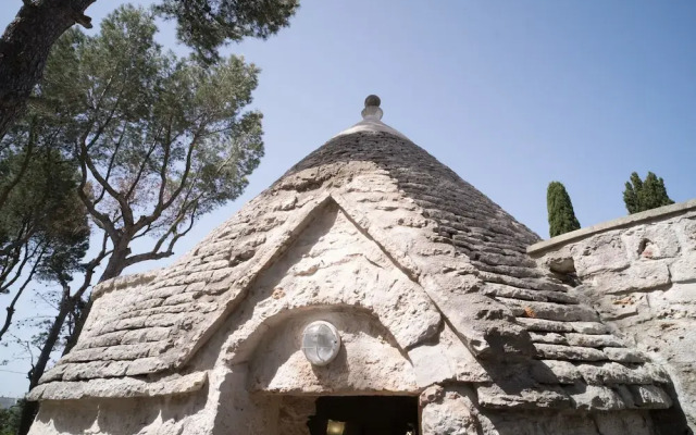 Trullo Bosco Selva Fasano by Typney