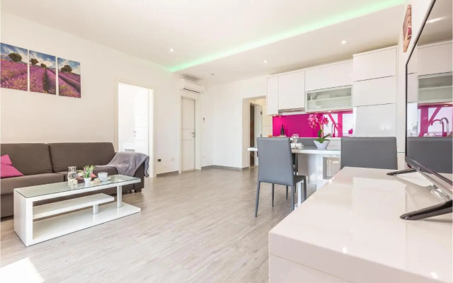 Two-Bedroom Apartment in Medici