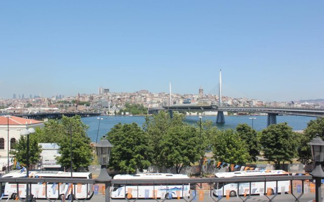 Galata Bridge Apart Istanbul
