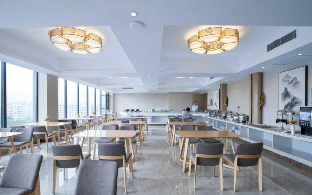 Yueji Smart Hotel