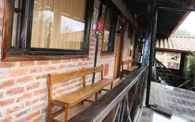 La Rustica Hotel