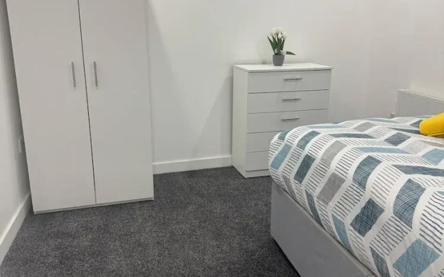 Luton City Apartment With Modern Comfort