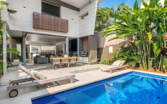 KoKo's Beach Houses 1 and 2