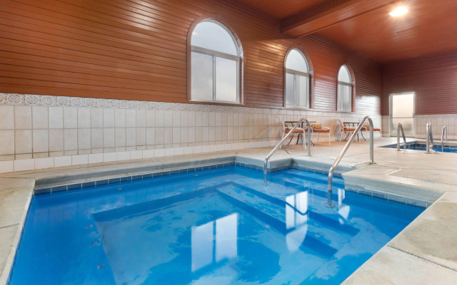 La Quinta Inn & Suites by Wyndham Frankfort