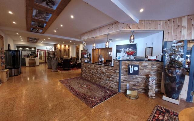 Cool Studio - Apartment in Gosau - Hallstatt - Wellness and Pool included