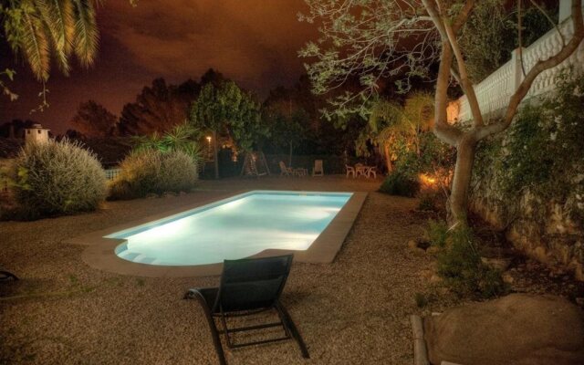 Villa Te De Roca