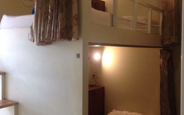 Smile Capsule Hostel