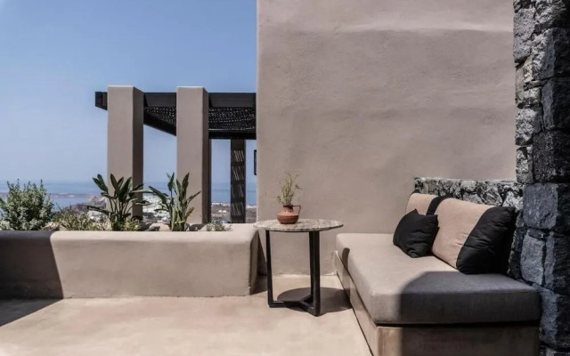 Nimbus Santorini