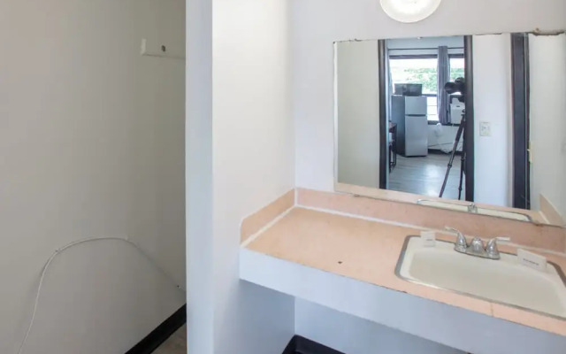 Glenstone place extended stay motel