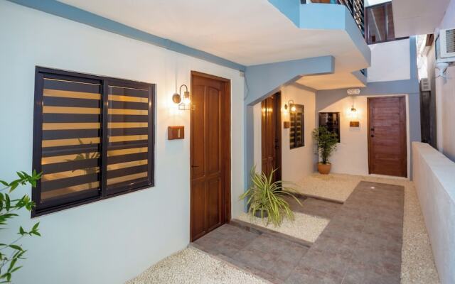 Alona Beach Side Inn