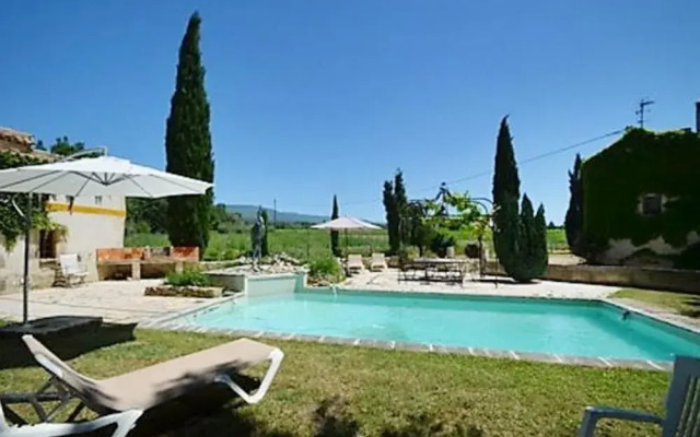 6 Bedroom House 16338592 By HomeRez