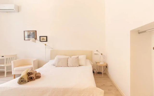 Alessia's Flat Crocetta M3