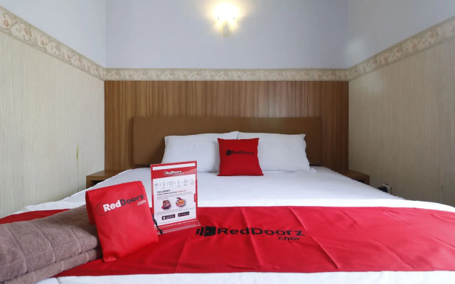 RedDoorz Plus near Undip Tembalang