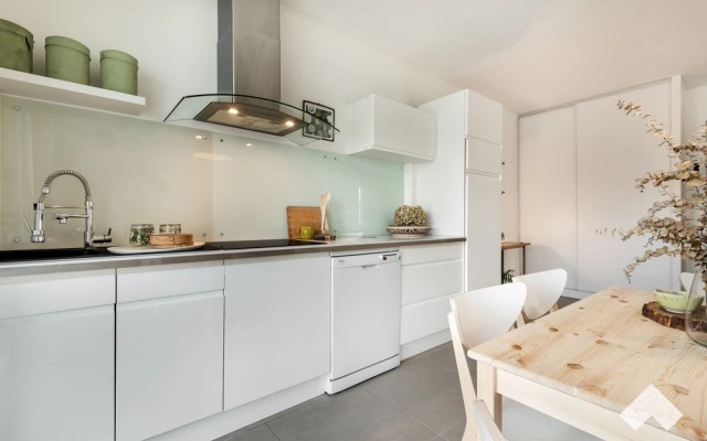 Aguda1 · Aguda's Family House 4BD Parking Barbecue