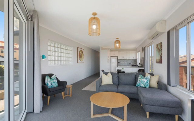 The Palms Apartments