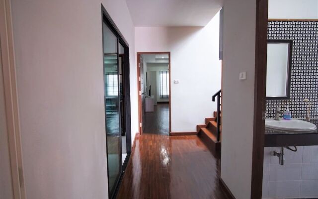 Lan House Pool Villa