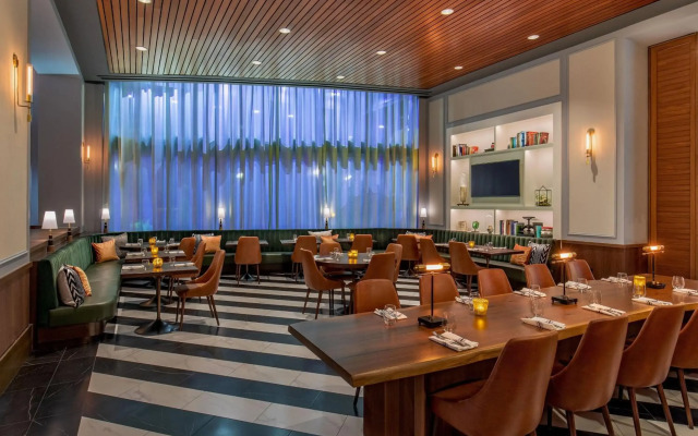Renaissance® Boston Seaport District