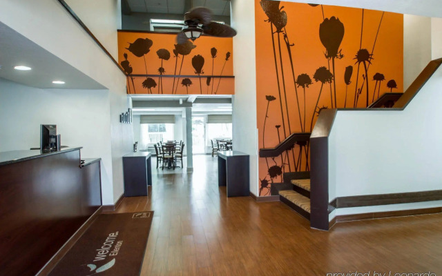 Sleep Inn & Suites Riverfront