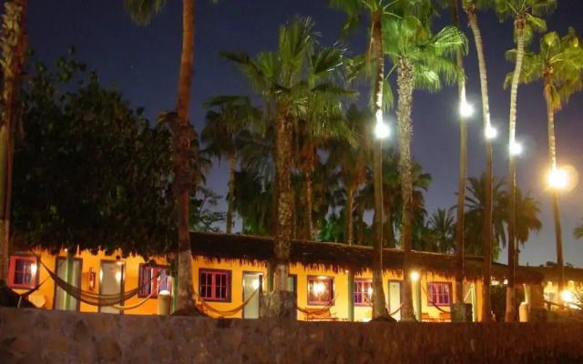 Hotel Oasis
