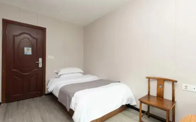 Shenzhen Jinxing Business Hotel (Dalang Commercial Area)