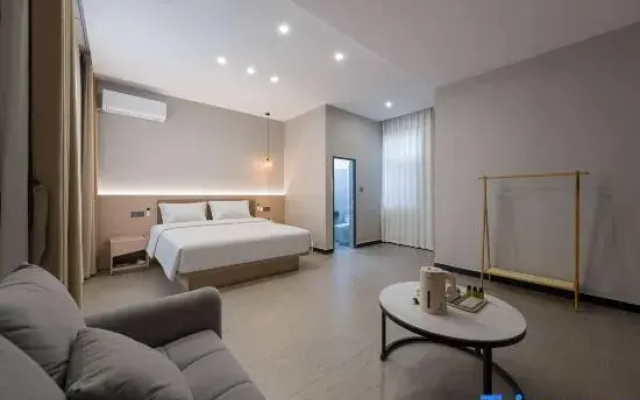 Mangshi Zhushu Homestay