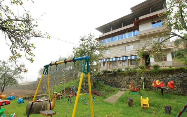 Oyo 11719 Hotel Sierra