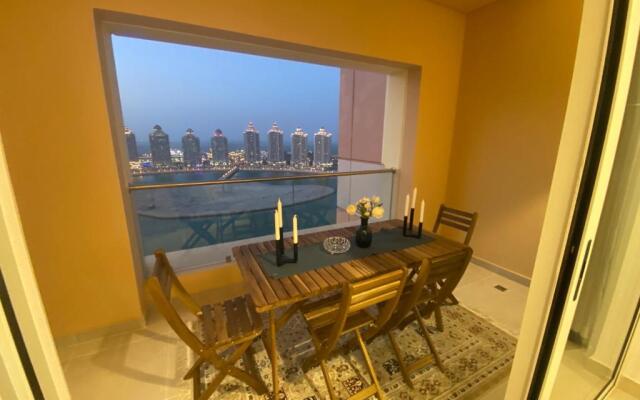 Luxury condo with beautiful views, beach and pools