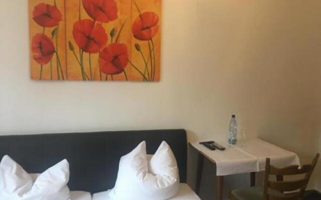 Hotel Restaurant Mediterraneo Zum Taunus
