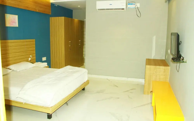 Sri Sampoorna Hotel