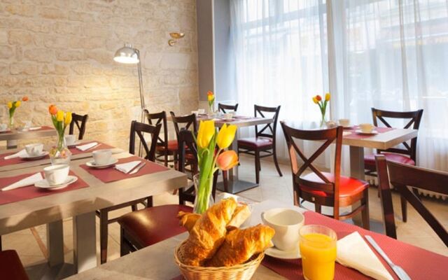 Hotel Excelsior Republique