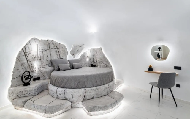 White Occhio Villa Santorini