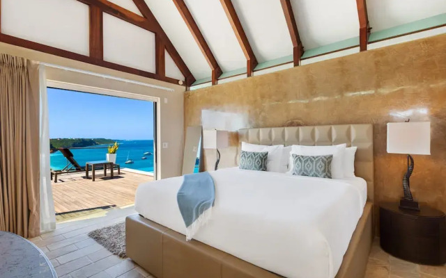 6 BR Villa With Concierge Amenities Pool