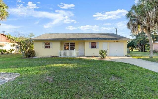 Venice Avalon Home - Three Bedroom Home