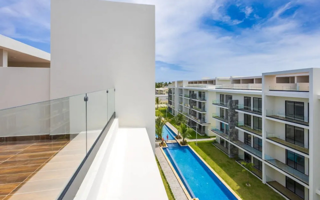 2BR Oasis in Eden Tropical - BBQ Pool Near Beach