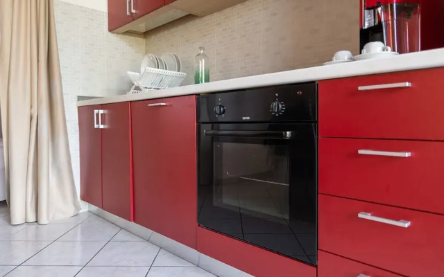 Apartment With Pool in Lido Delle Nazioni