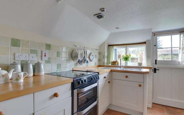 Pretty Holiday Home in Sedlescombe Kent With Garden