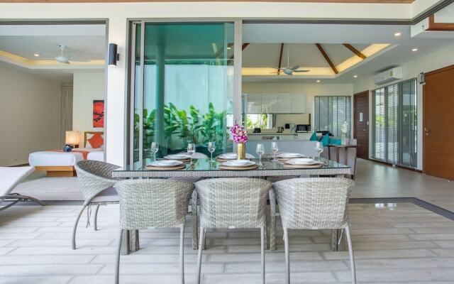 Trendy 4BR Villa Kari in KA Villas Rawai