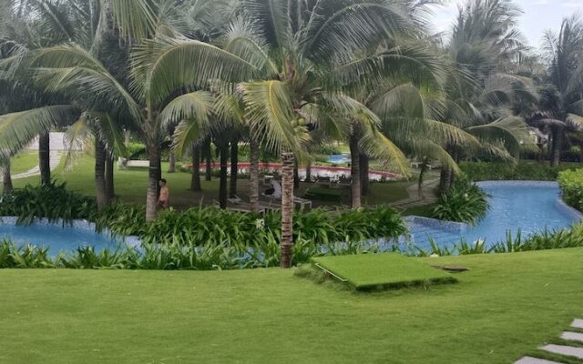 The Western Seaview Cam Ranh Condotel
