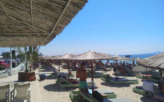 NIKOS HOUSE παραλία Οφρυνίου