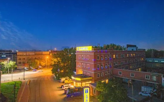 Aiju Chain Hotel Yingkou Laobianying Main Road South