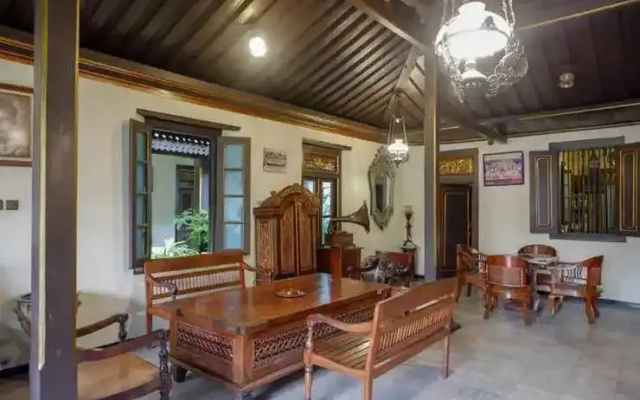 Cakra Homestay Solo Mitra RedDoorz