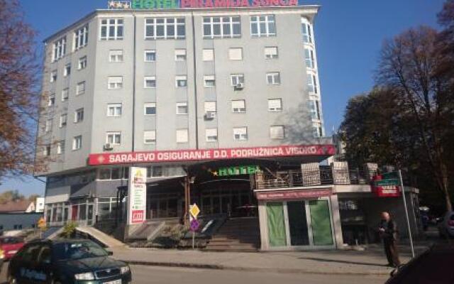 Hotel Piramida Sunca