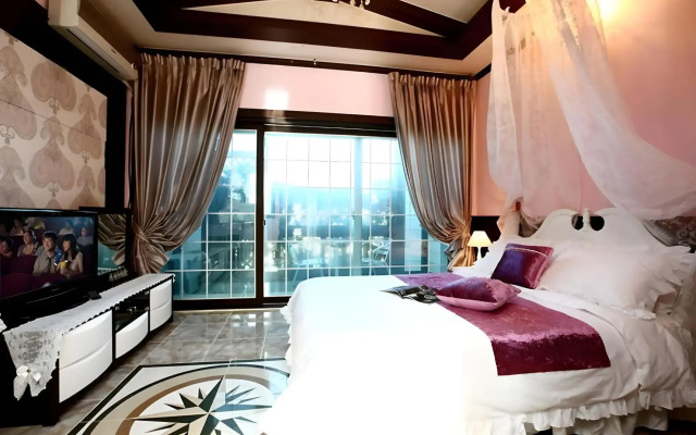 Aquamarine Pension