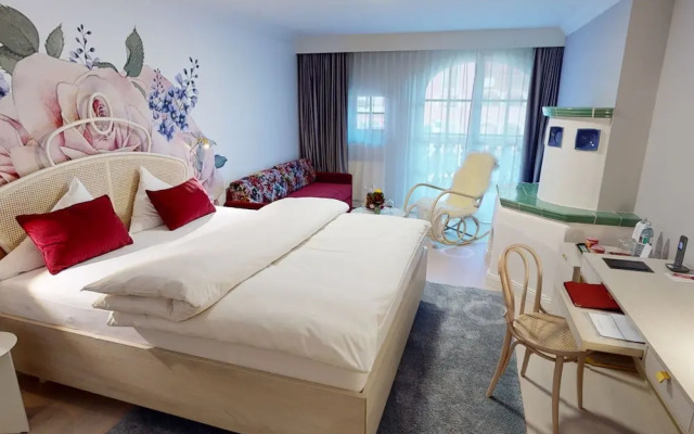 Wellnesshotel ...liebes Rot-Flüh