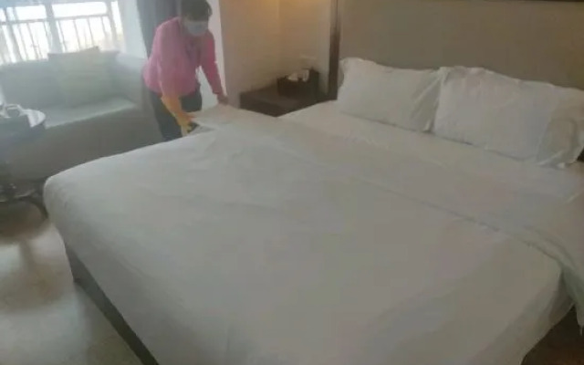 Haikou Xiangzhanglin Style Theme Hotel (Jinniuling Park Haiken Middle School)
